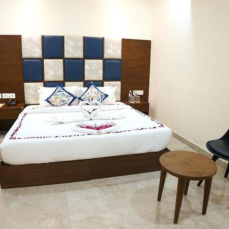 Hotel Vihaan Residency Zirakpur 외부 사진