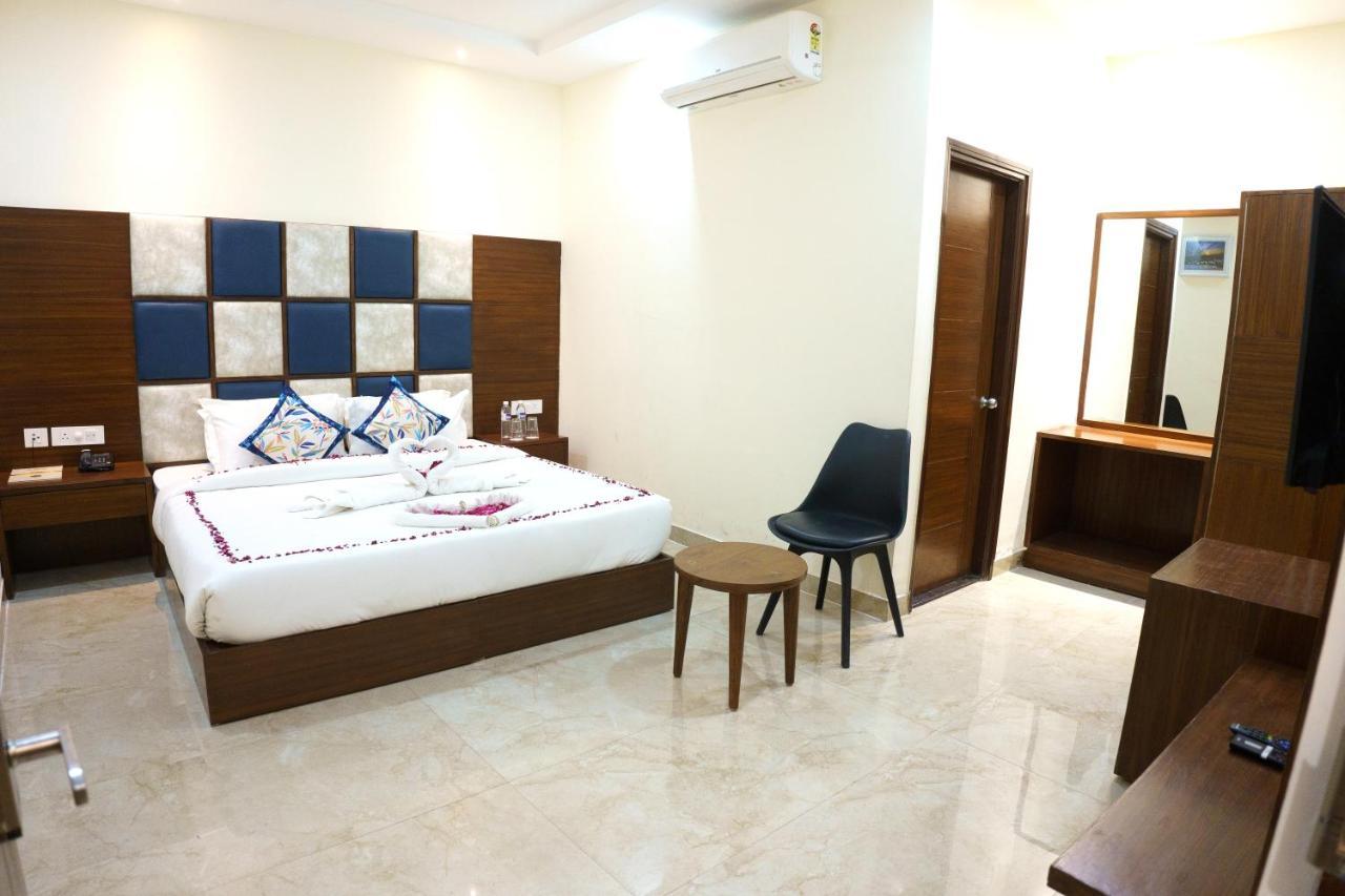 Hotel Vihaan Residency Zirakpur 외부 사진