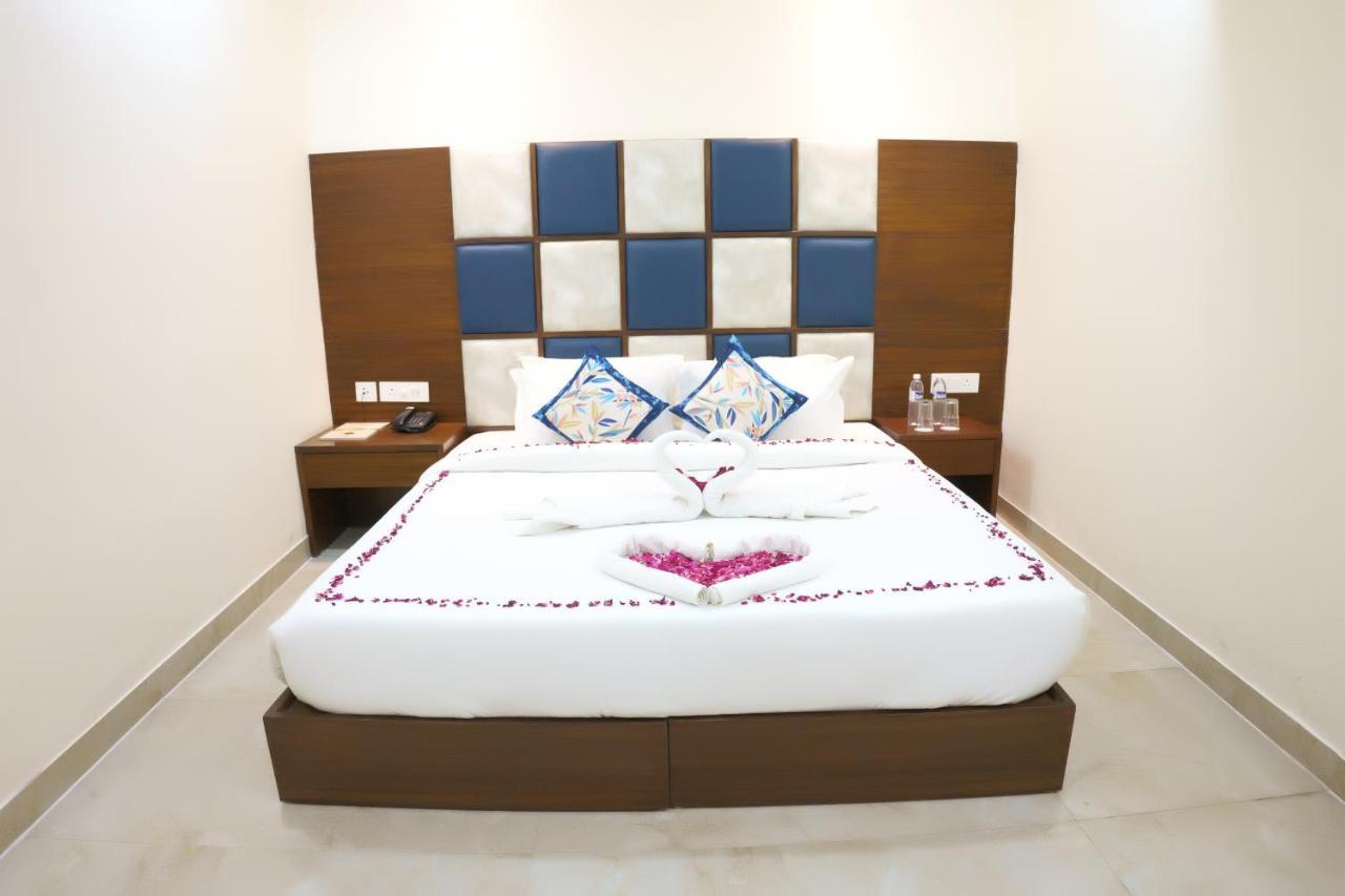 Hotel Vihaan Residency Zirakpur 외부 사진