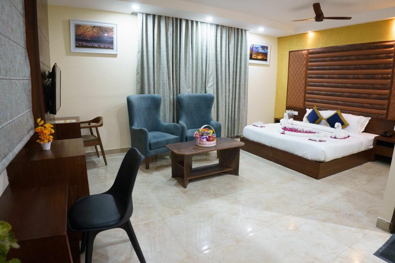 Hotel Vihaan Residency Zirakpur 외부 사진